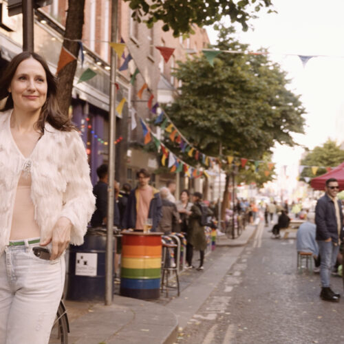 Dublin City Bells – Lewis Barfoot’s Vibrant Ode to Urban Joy