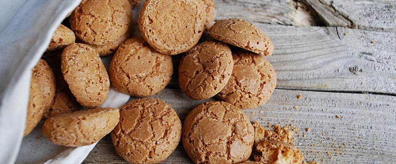 Sicilian Amaretti Biscuits