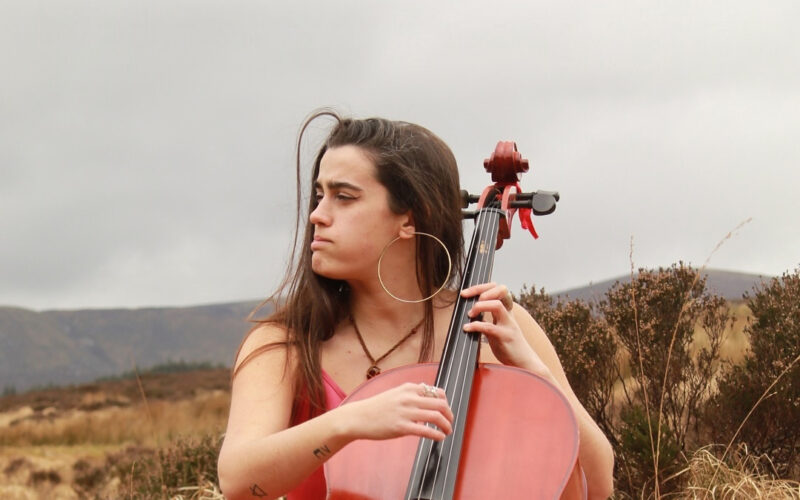 Joycello – Cleaning woman